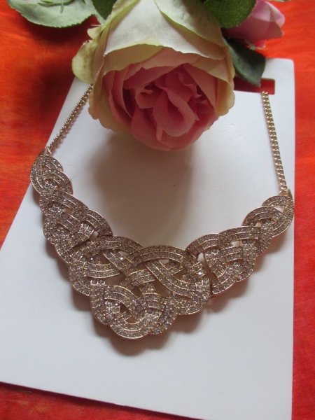 NEU und ungetragen * Glitzer * Swarovski * Strass * Kristalle * Statement * Latz * KETTE * gold *