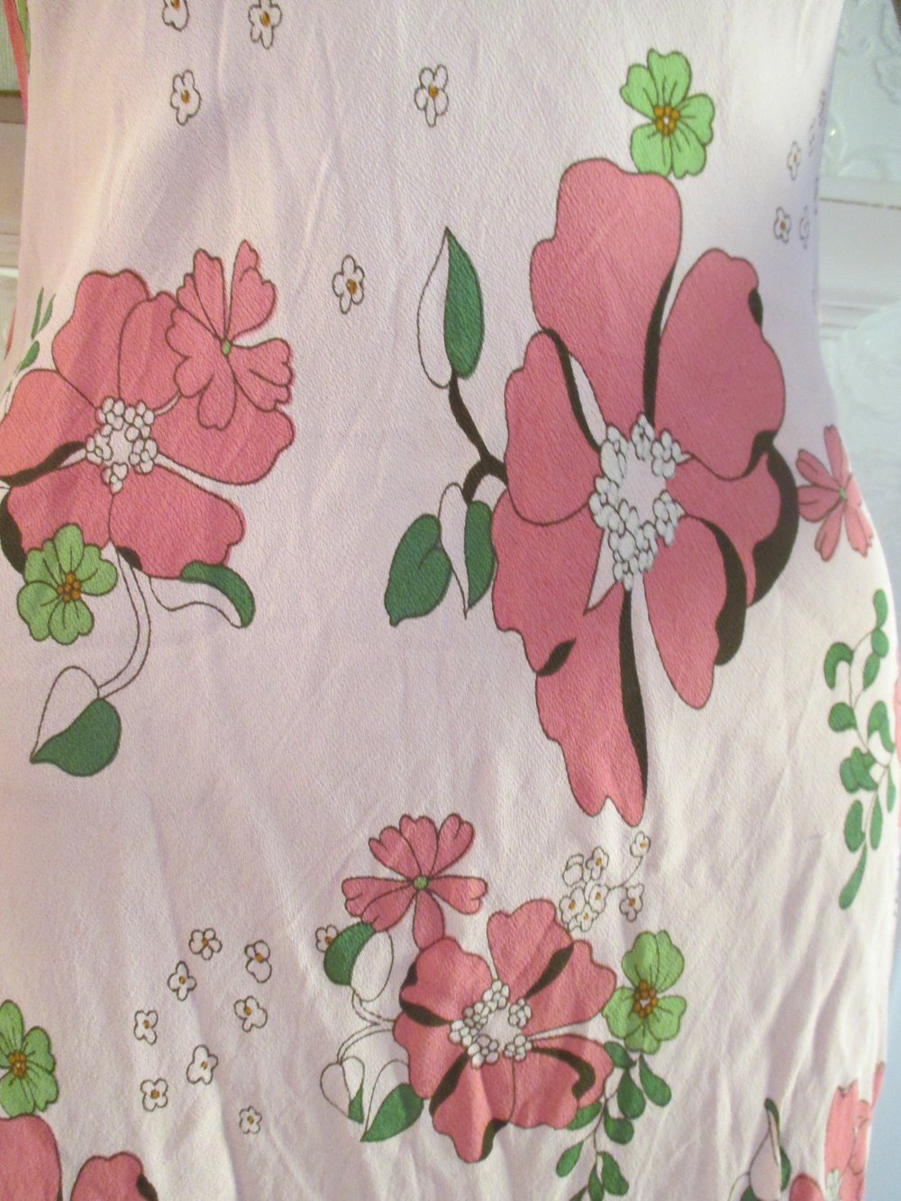 NEU * Hawai- Blumen * Blüten * Flower- Power * Romantik * Seiden Georgette * Träger- Kleid 