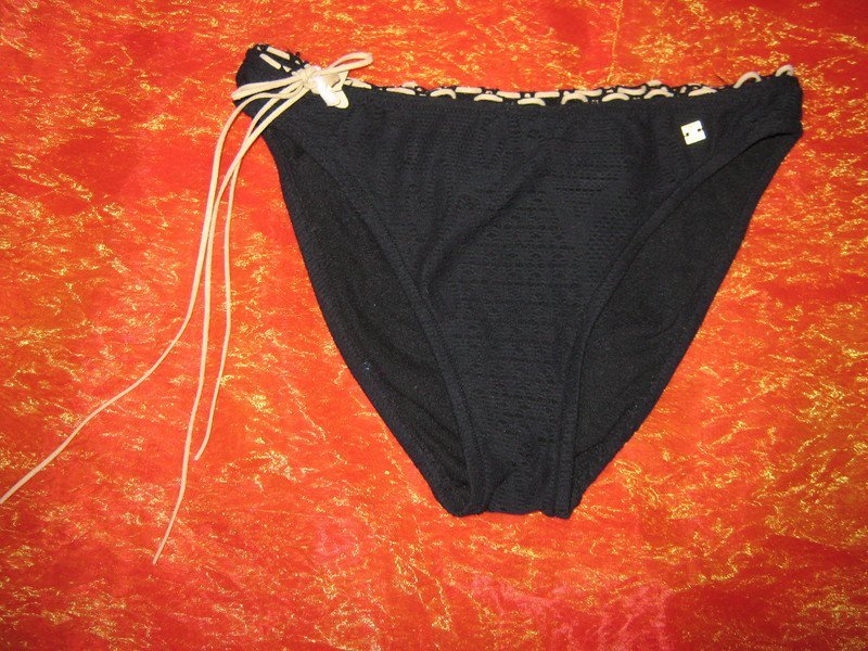 NEU * Ausgefallen * sexy * Häckel * Bikini * Höschen * Bade Slip 