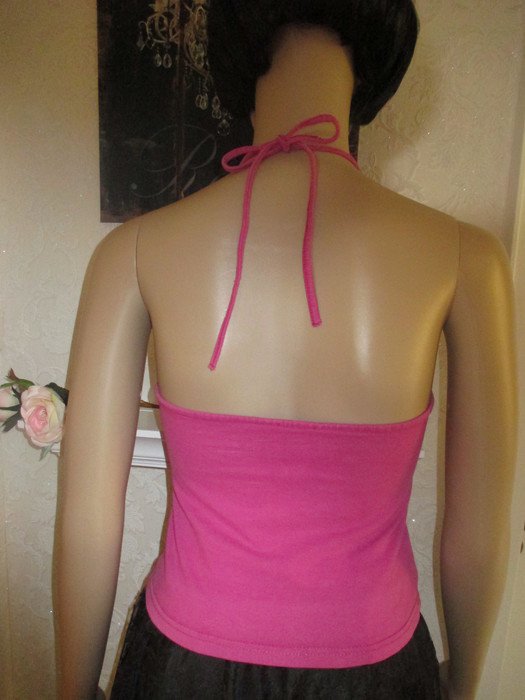 NEUw * Sexy * ausgefallen * DESIGNER * Neckholder * Bodycon * Top * T- Shirt * Gr. 34- 36/ XS- S * pink *