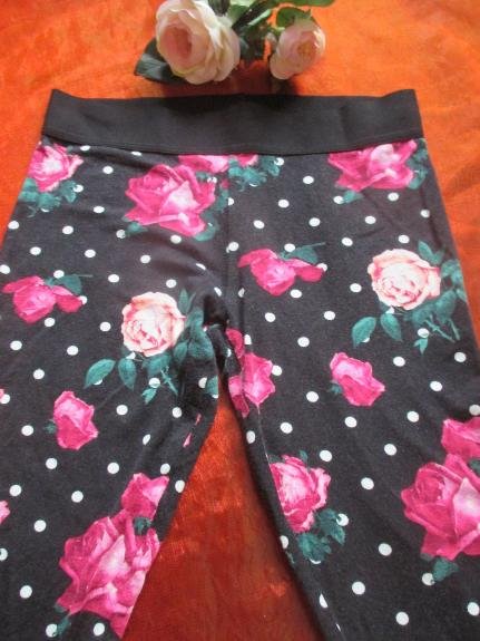 NEU * Romantik * Rosen * Blumen * Flower Power * Punkte * Polka Dots * Tupfen * Legging * Jegging 