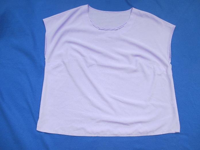 NEU * Edel * ausgefallen * Ärmellose * DESIGNER * Seiden- Crepè * Schlupf * Bluse * Tunika * Top * Gr. 44- 46, 48/ L- XL * flieder * lila * veilchen * Pastell *