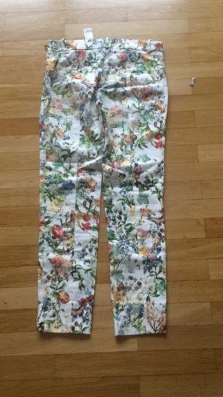 NEU * Schmetterling * Blumen * Blüten * Flower- Power * Aquarell- Romantik * Röhren * Skinny * Jegging * Hose 