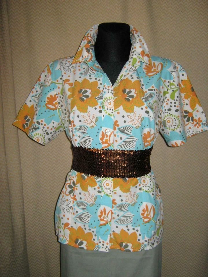  NEU * Stylisch * Retro * Blumen * Blüten * Flower Power * Hemd- Bluse 