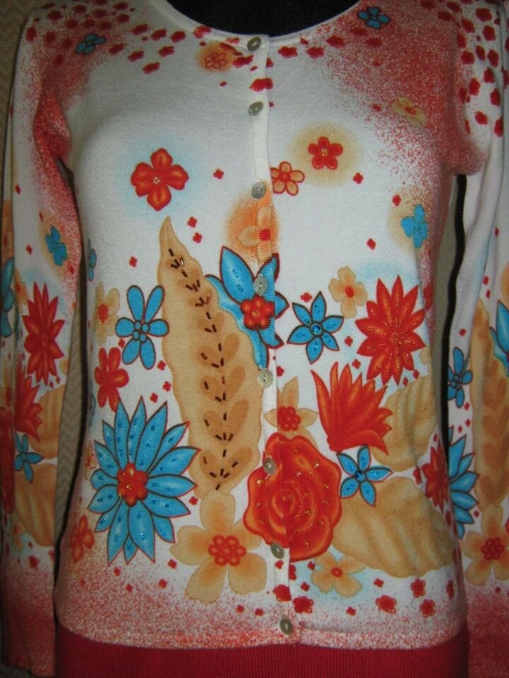 NEU * Glitzer * Blumen * Blüten * Flower * Stickerei * Flower- Power- Style * Fein- Strickjacke * Cardigan 