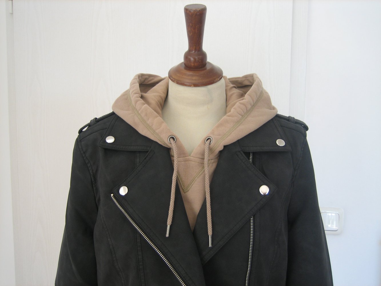 Mega lässiges Kapuzen-Sweatshirt Gr. 42 