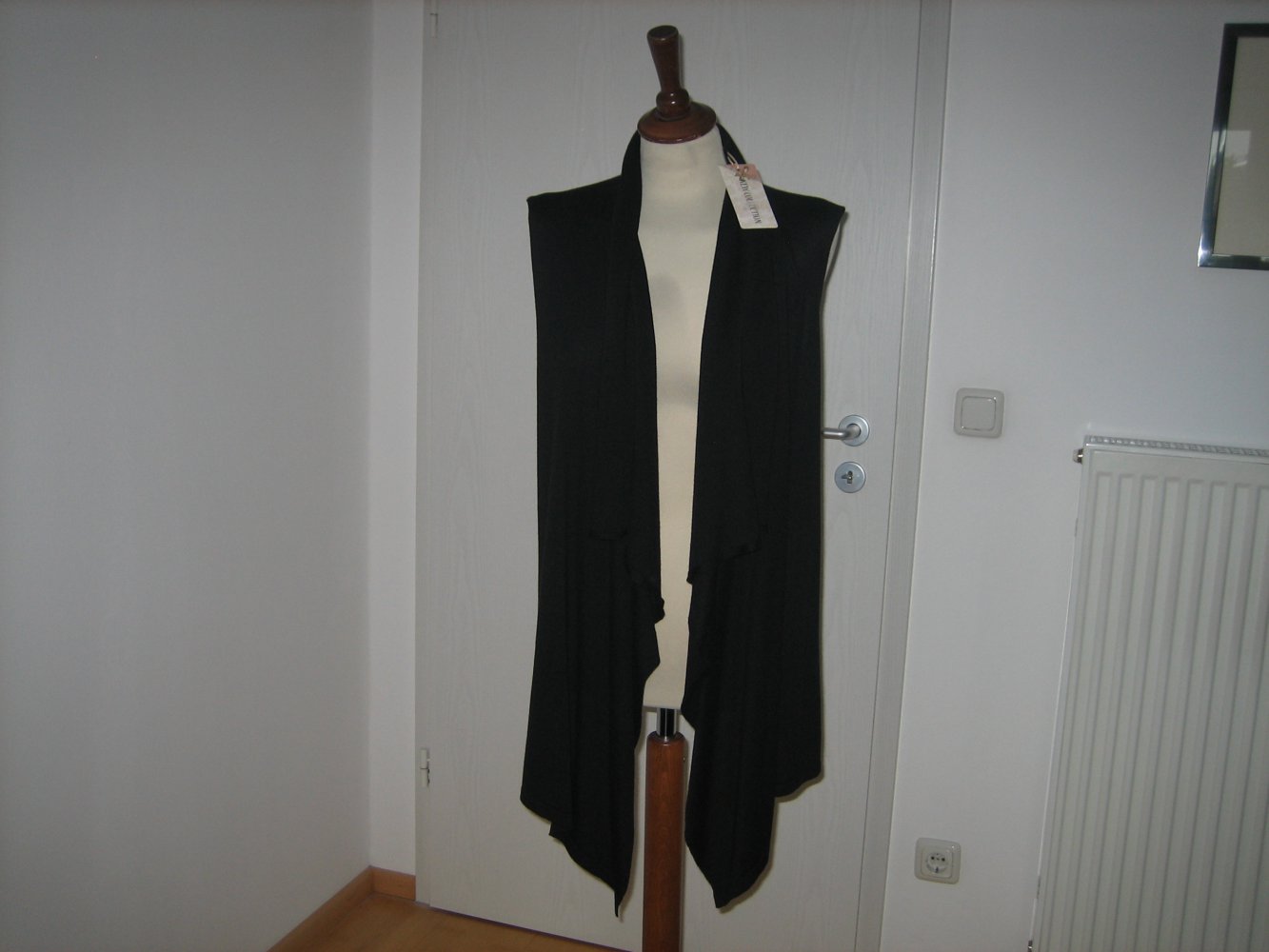 Sportiv elegante Long Weste Gr. 40/42 - absolut NEU - Figurschmeichler - mega vielseitiges Kombiteil