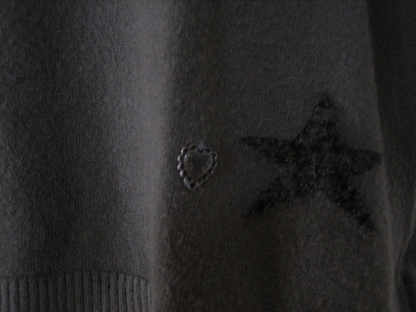 Mega edler Pulli Gr. 42 - super angenehm - vorteilhafter Schnitt - tolles Khaki