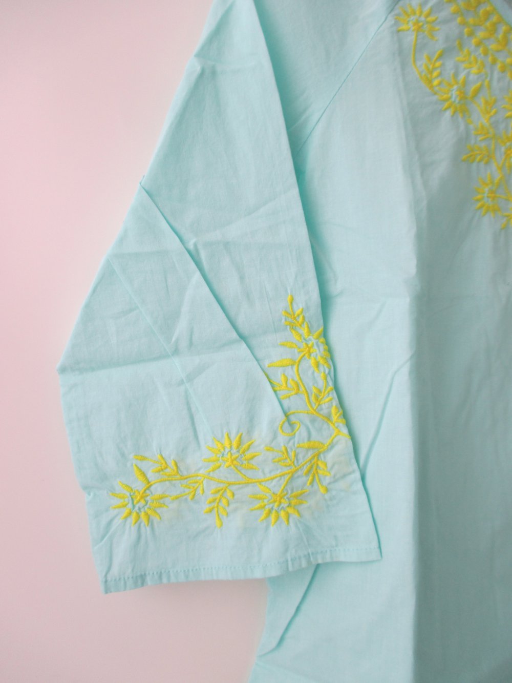 Breuninger; türkisfarbene Tunika mit kontrastfarbiger Stickerei, Gr. 170 / 176, kleine 36