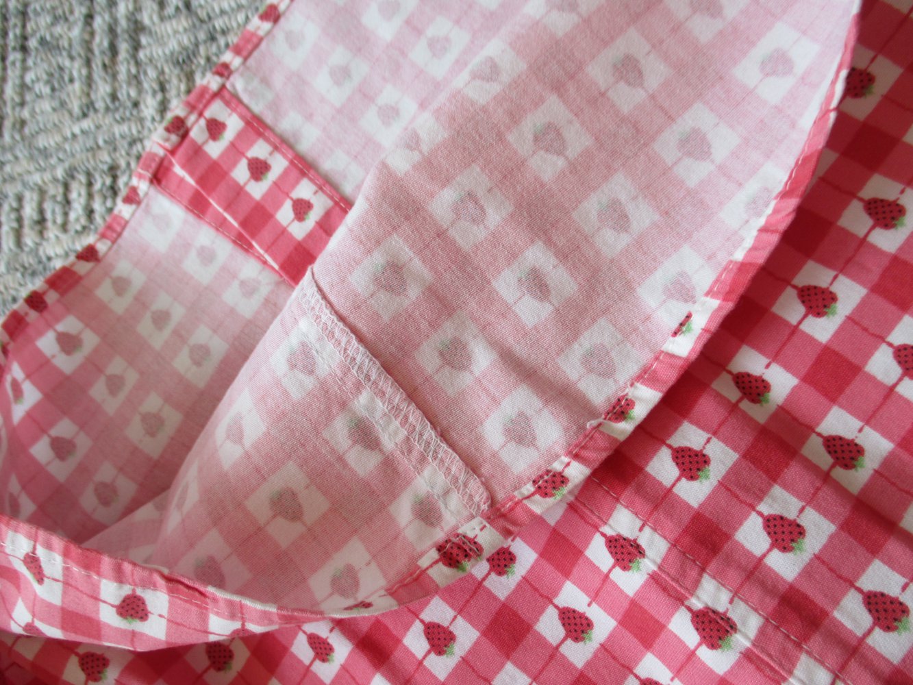 Pussy Deluxe, zuckersüßer pinkfarbener Rock, A - Linie, Gr. S, durchgehende Knopfleiste