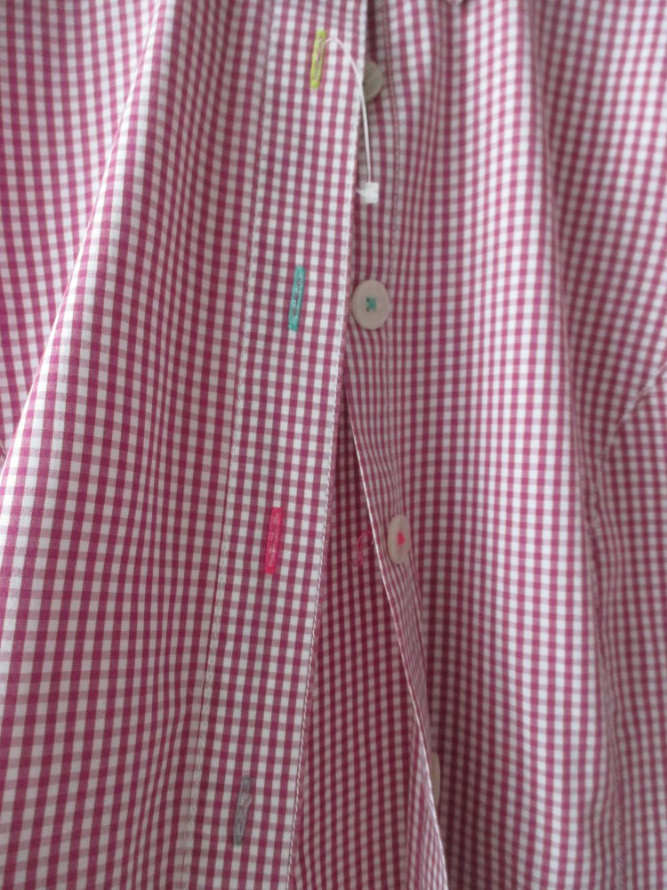 Boden; zuckersüße Bluse, Vichy , pink - weiß kariert, Gr. 36, kontrastfarbene Knopflochnähte und Knopfnaht