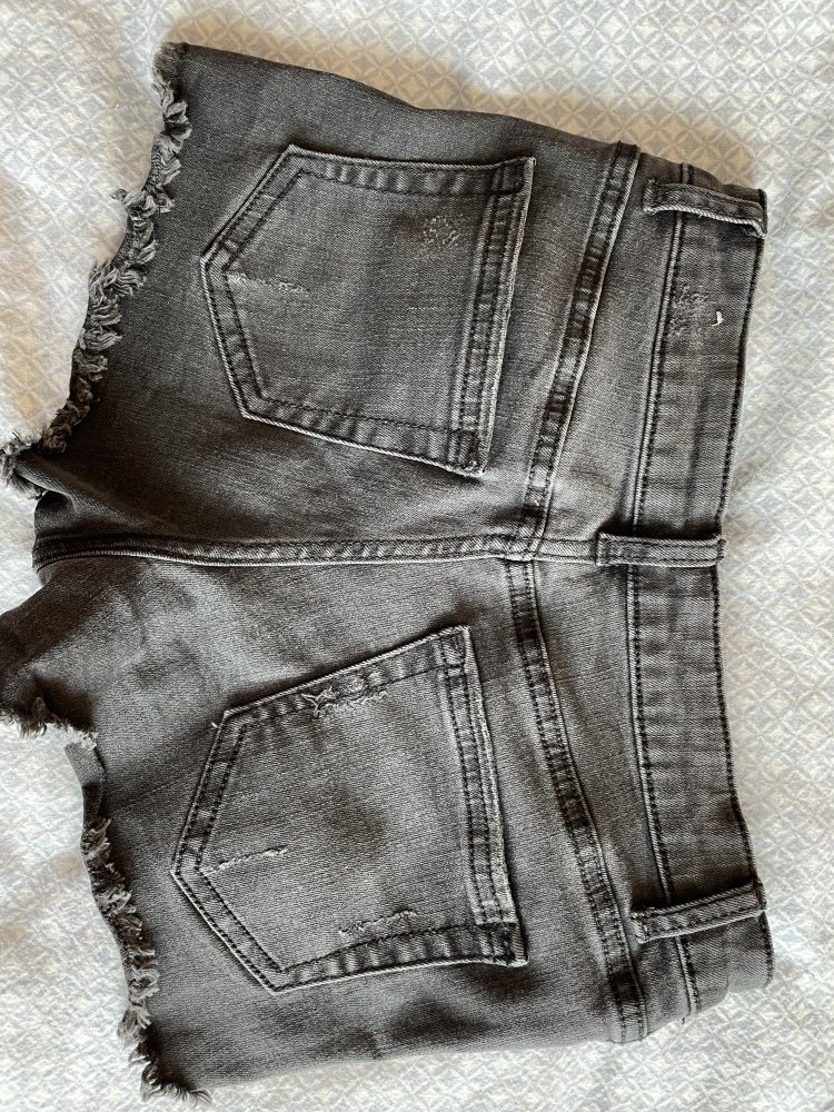 Schwarze Short, kurze Hose, Pimkie