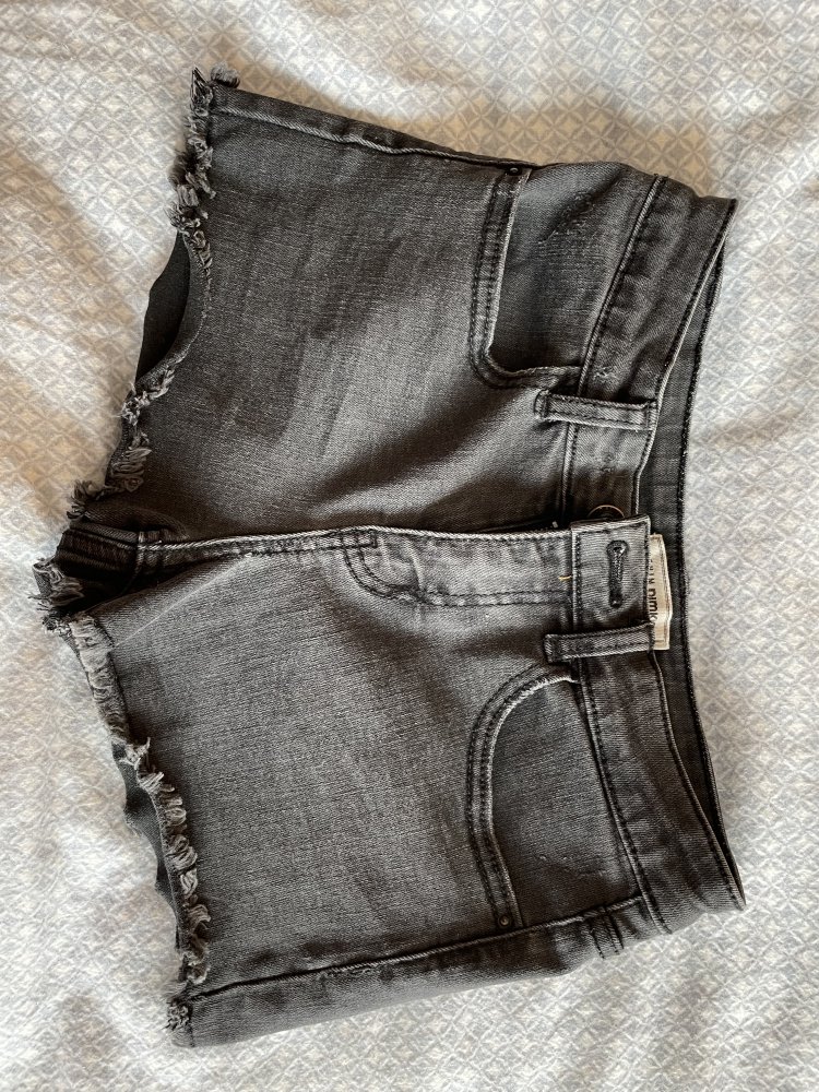 Schwarze Short, kurze Hose, Pimkie