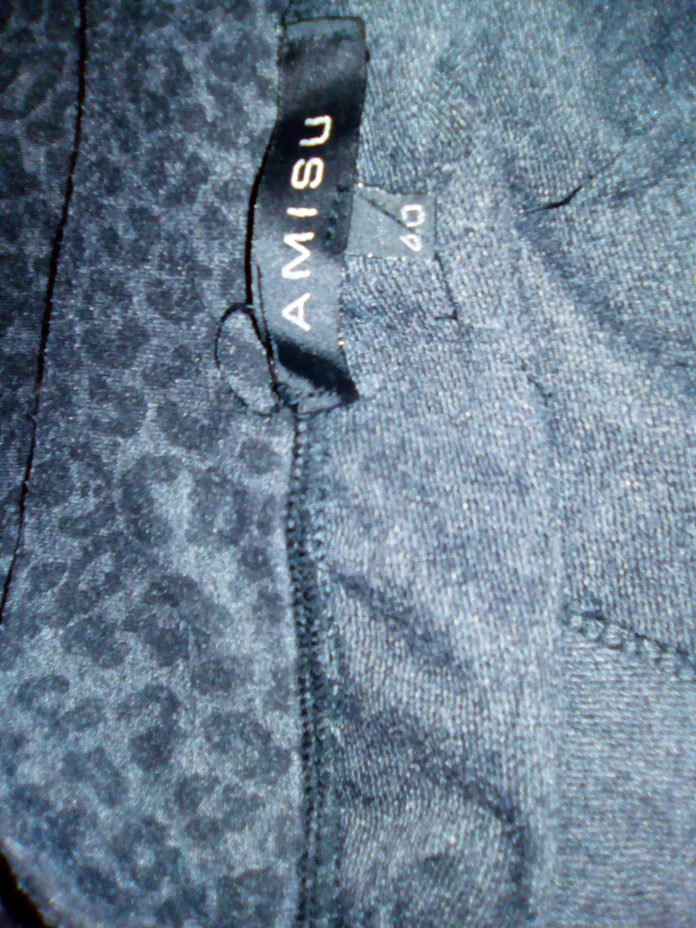 Minirock mit Leopardenmuster und Nieten