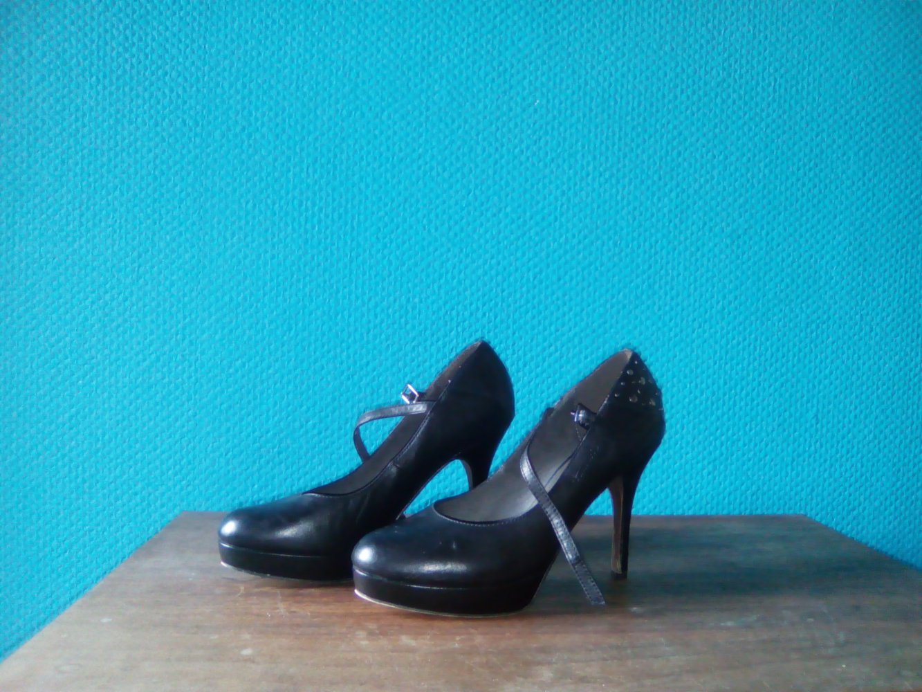 Schwarze High Heels von Tamaris mit Nieten