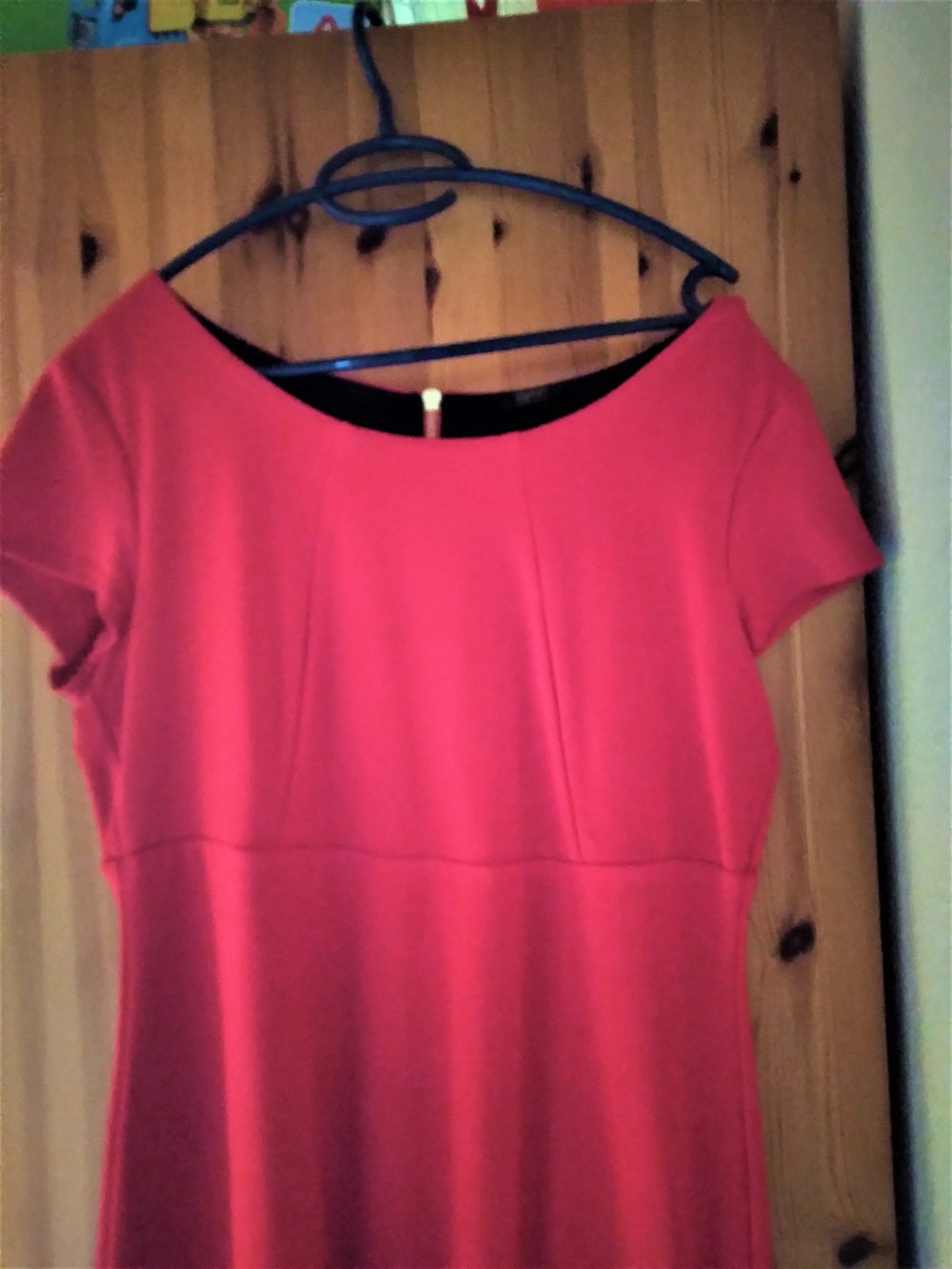 neuw. Esprit Kleid kräftiges Rot Gr.XL