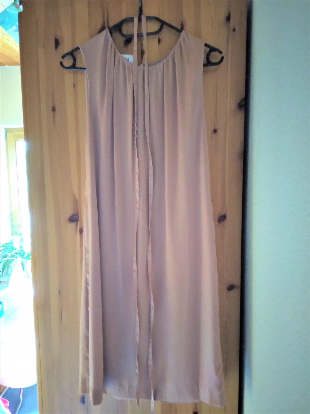 wunderschönes Kleid von Mint&Berry Gr.S nude