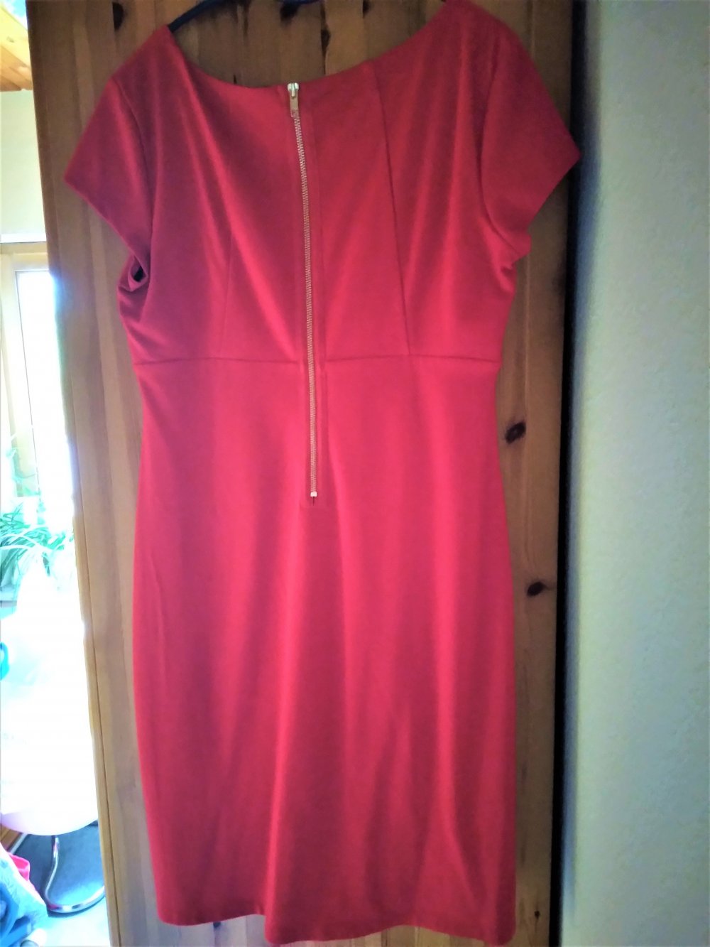 neuw. Esprit Kleid kräftiges Rot Gr.XL