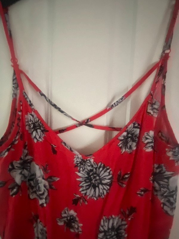 Roter Jumpsuit Gr 38