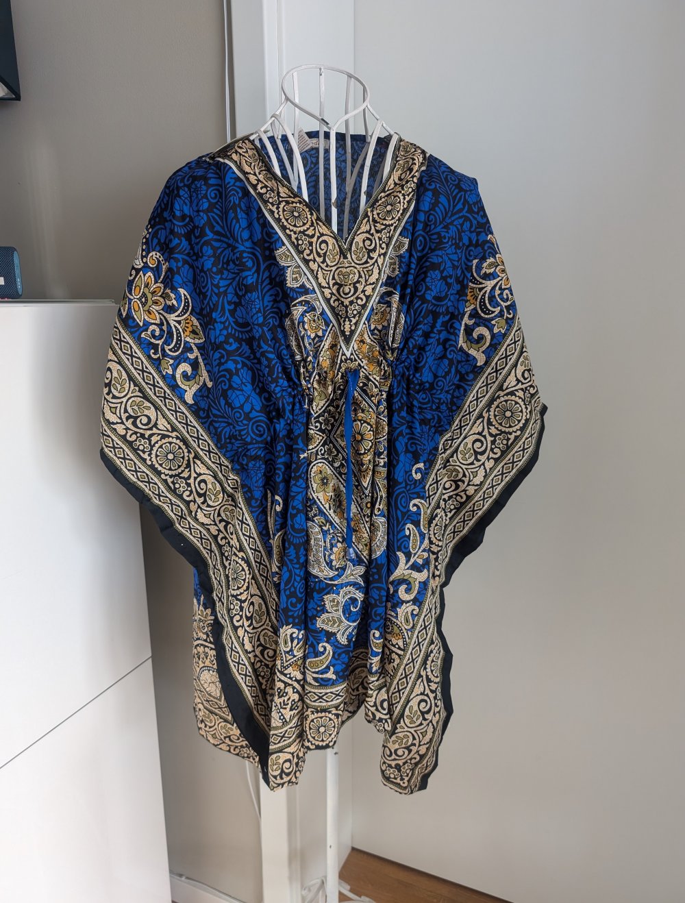 blau goldene neue Tunika