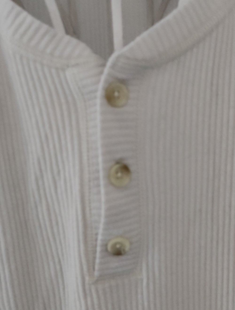 Abercrombie & Fitch Ripped Pullover S