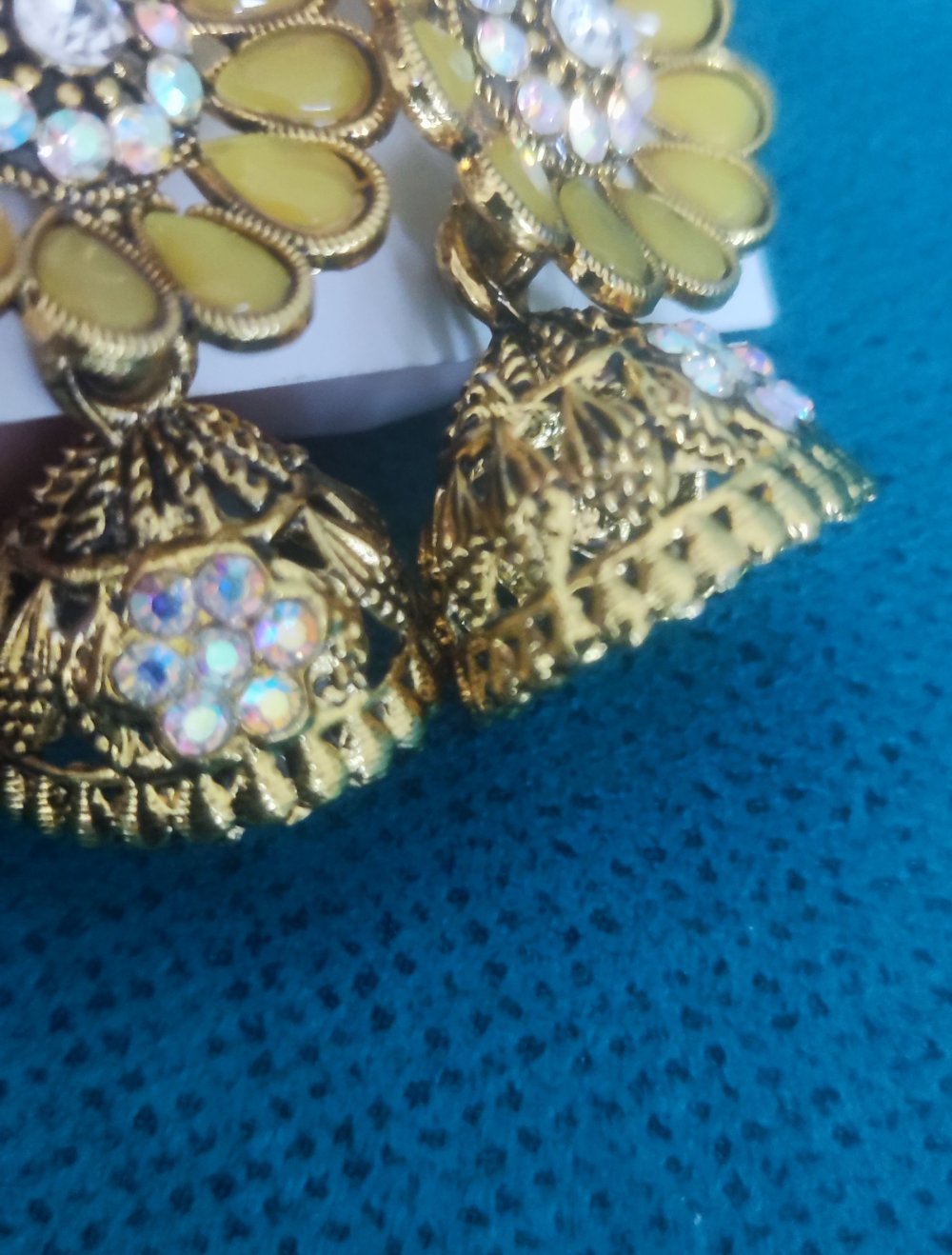 Ohrringe Modeschmuck auffällig