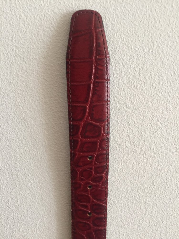 Roter Echtledergürtel 