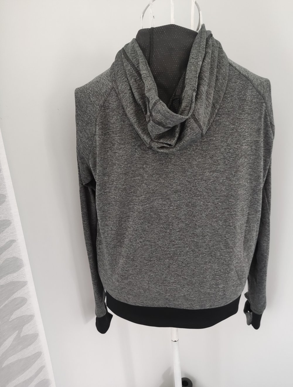 Adidas Sportjacke S mit Kapuze