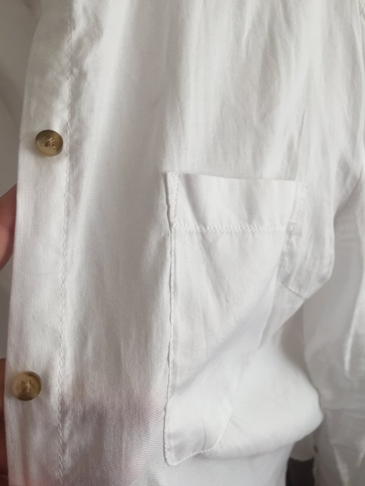 Schlichte weiße Bluse 44