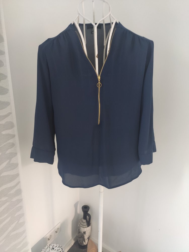 Blaue Bluse Atmosphere 34