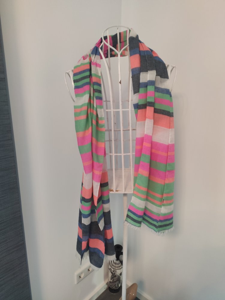 Leichter Bunter Streifenschal 