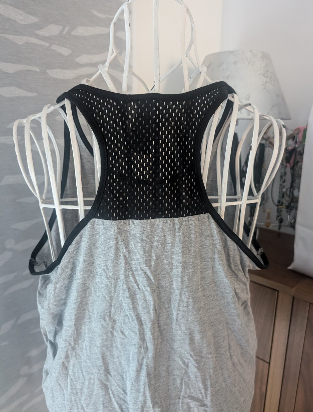 graues Sporttop Crane L 44 46