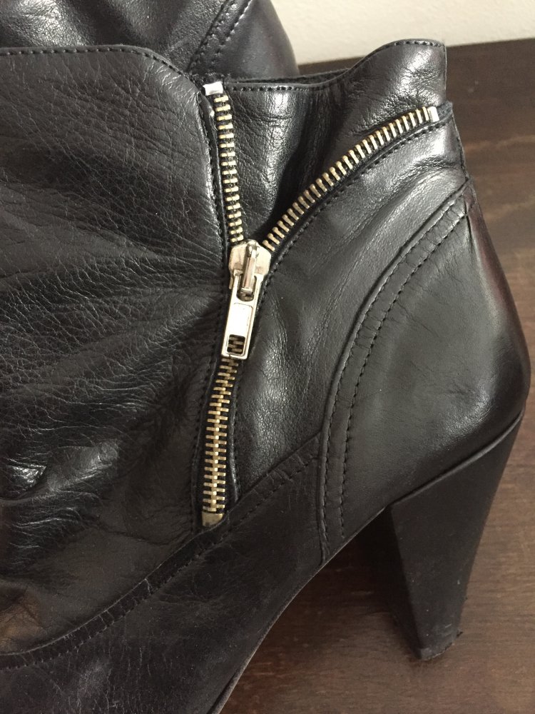 Schwarze Stiefeletten