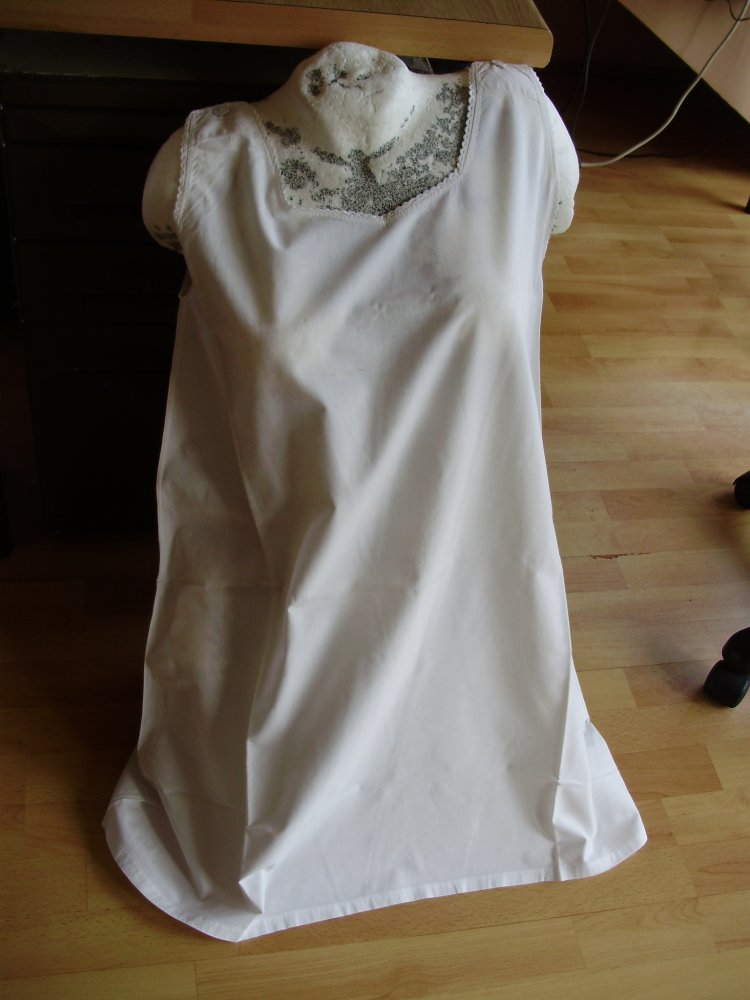 Vintage Unterkleid Nachthemd Baumwolle weiß Spitze Knöpfe auf Schultern ca 44