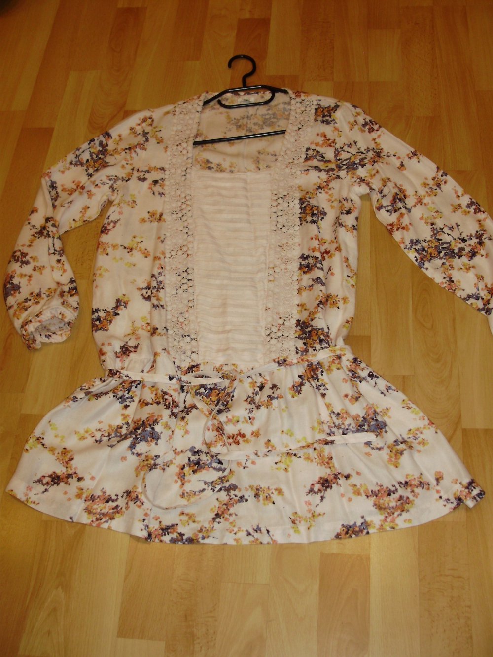 Kaffe Kleid Tunika beige Blumen Spitze Langarmweich und angenehm Gr 38