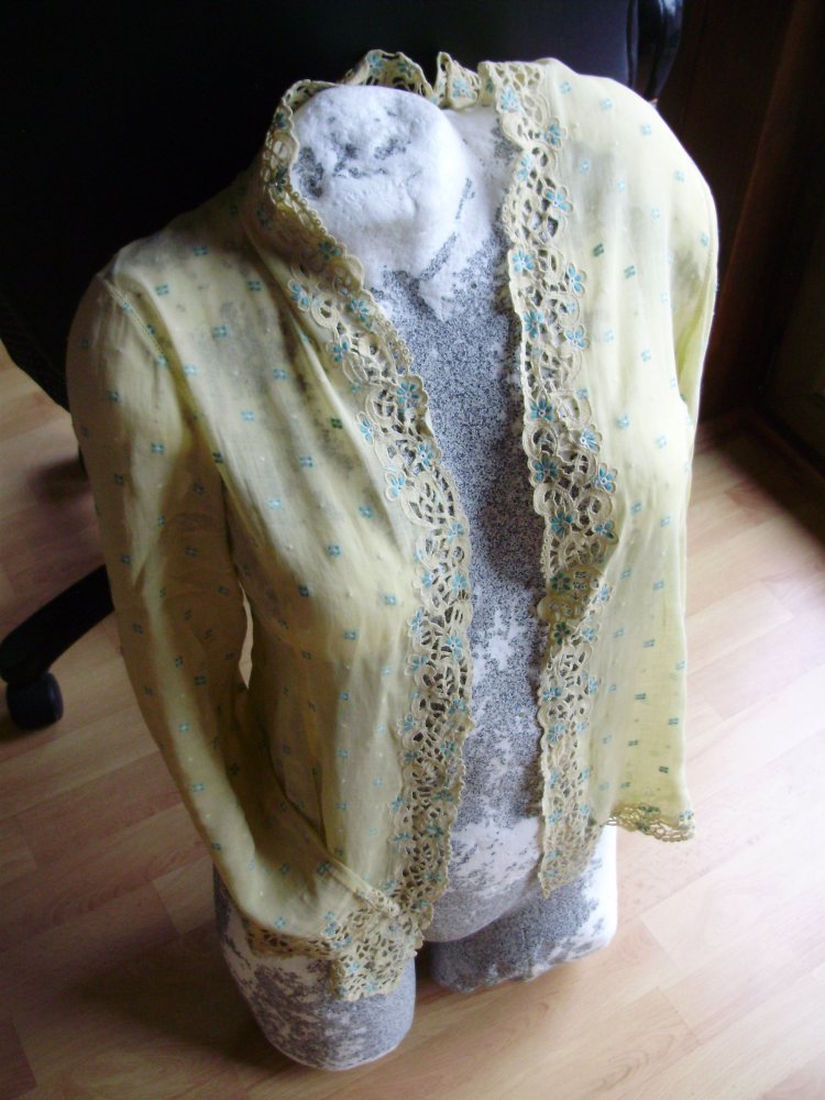 Bluse gelb Spitze bestickt S