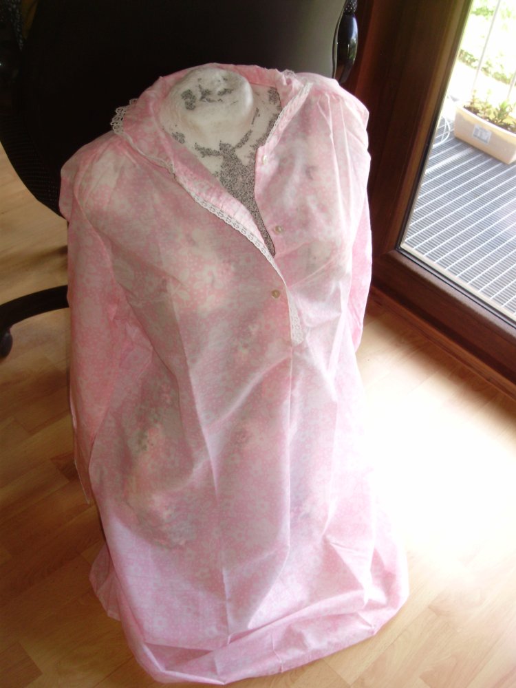 Nachthemd LA rosa Muster 48/ 50 60- er Jahre NEU