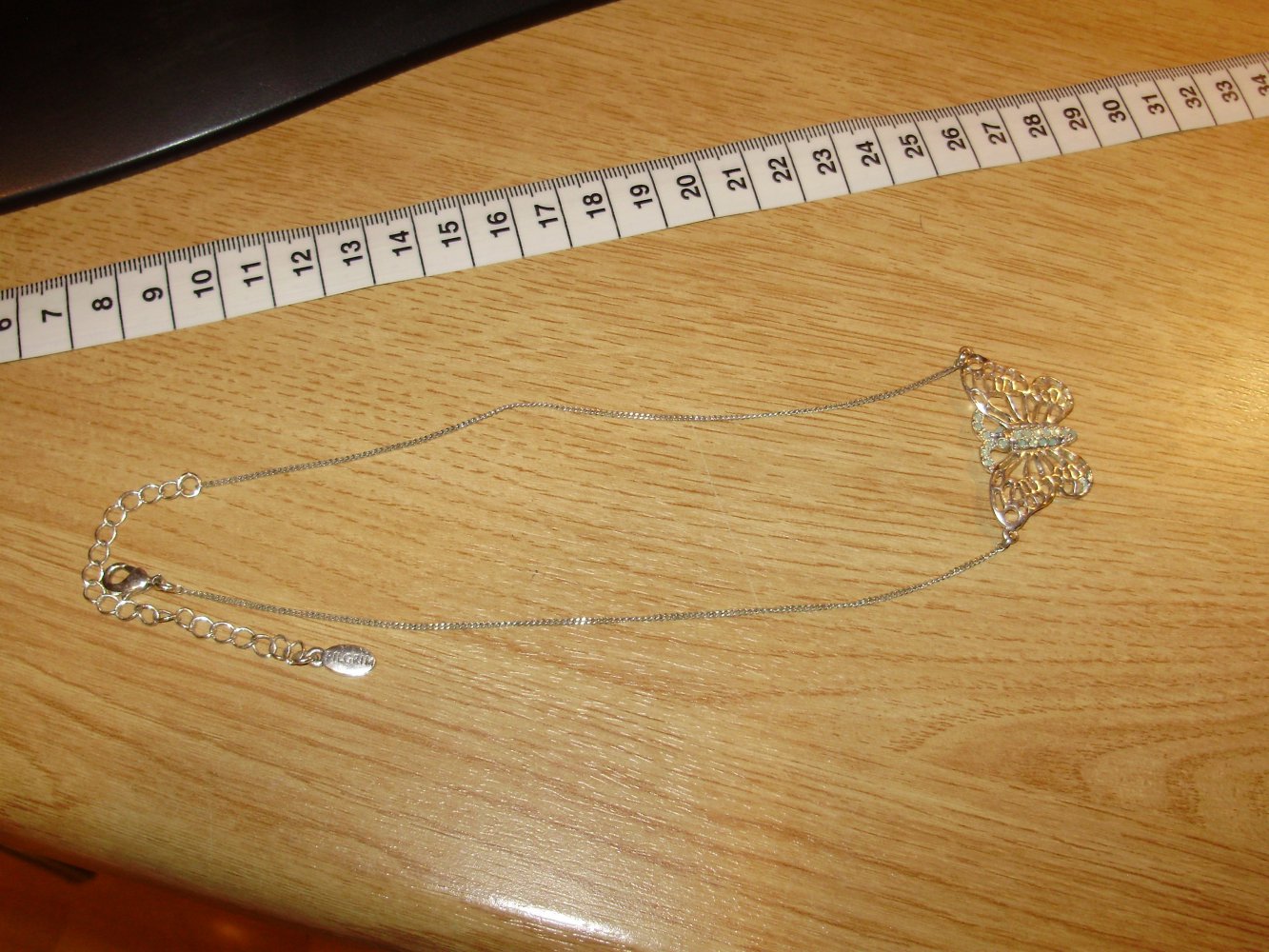 Pilgrim Kette silbern zart Schmetterling wie Collier wie neu