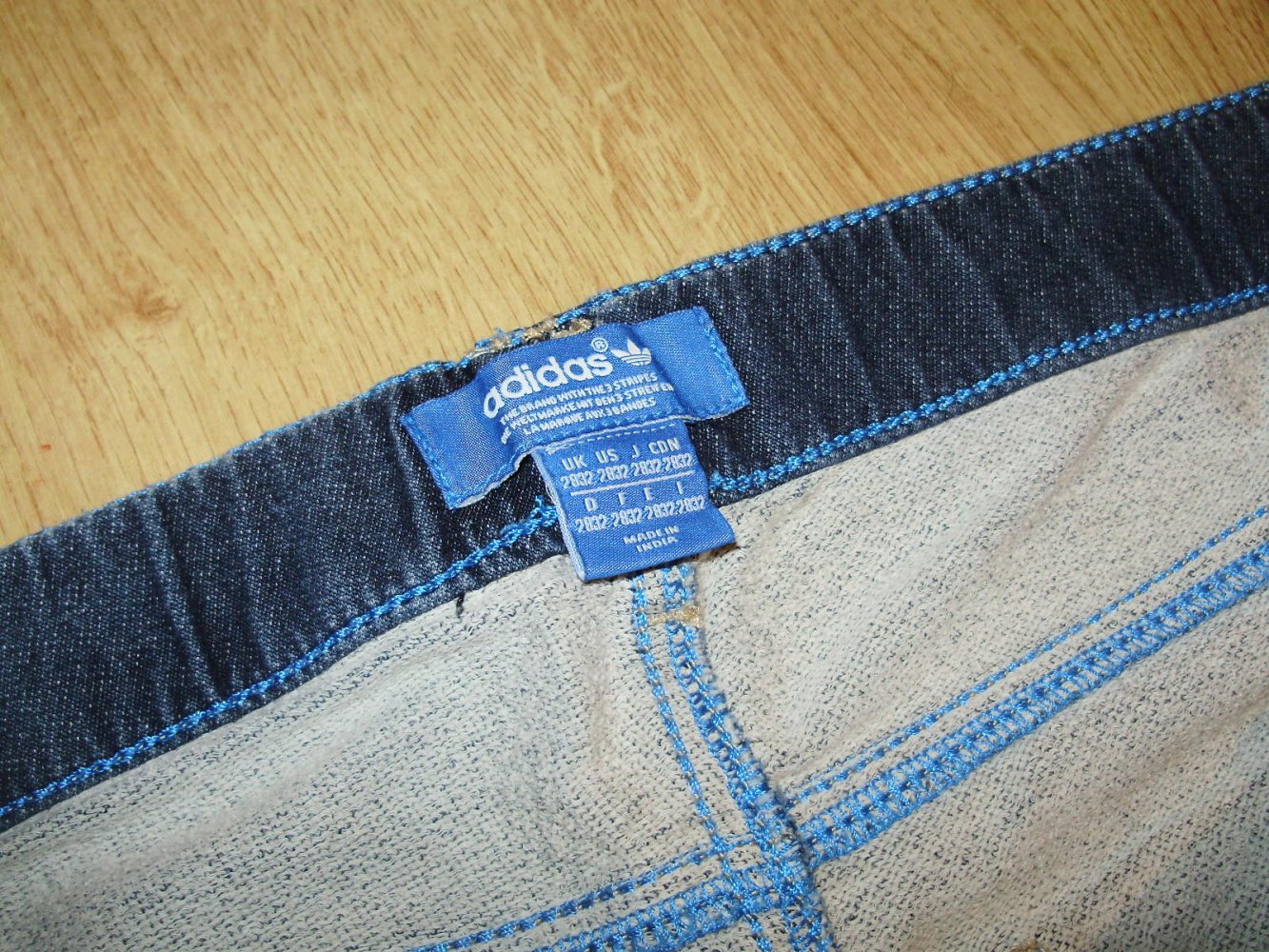 adidas Jeans bequem Gummibund + Bändel 28/ 32