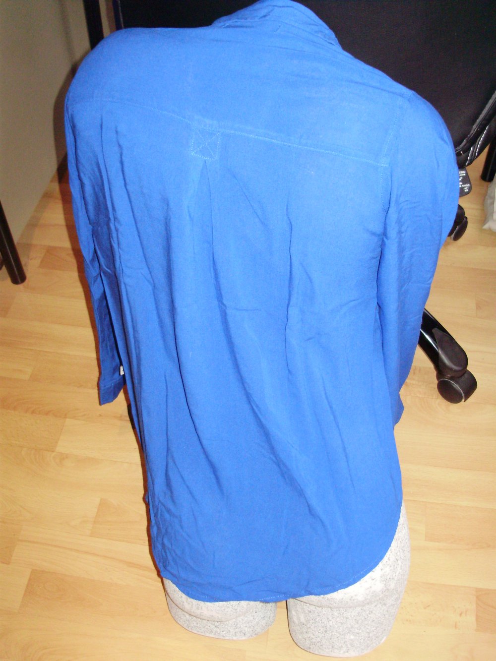 Hollister Bluse wunderschönes Blau weich und angenehm Gr XS / S Topzustand!