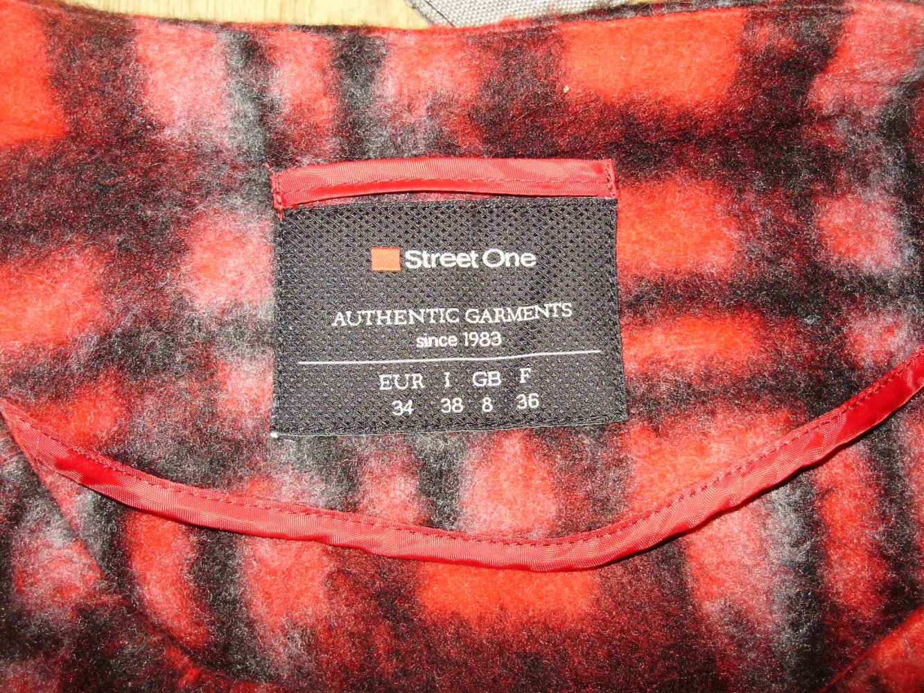 Street one Mantel Karos schwarz rot 34 = S