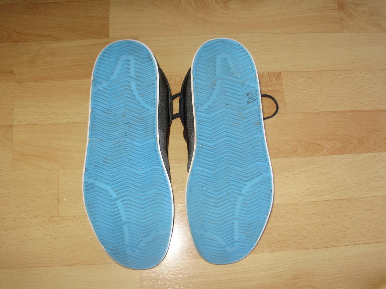 Nike air Sneaker blau türkis Gr 41