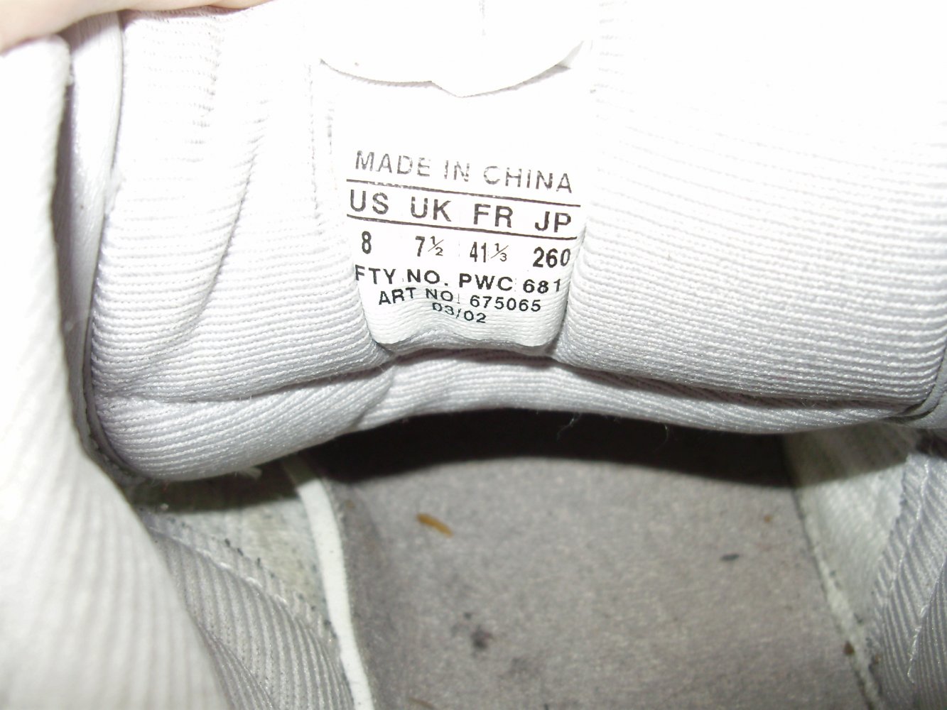 adidas Sneaker Sportschuhe silber weiße Sohle Gr 7,5 26 cm