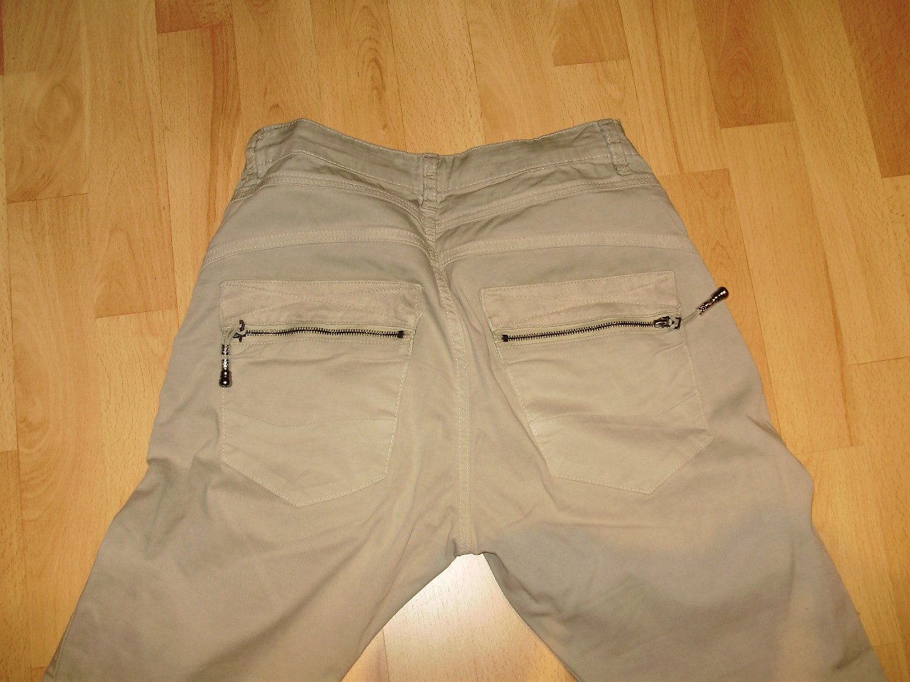 Hose beige grau lässig bequem S passend