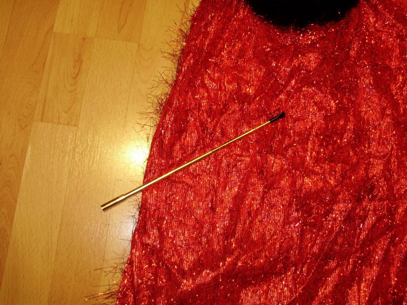 Charleston Kleid rot Glitzer + Strumpfhose+ Zigarettenhalter + Pistole