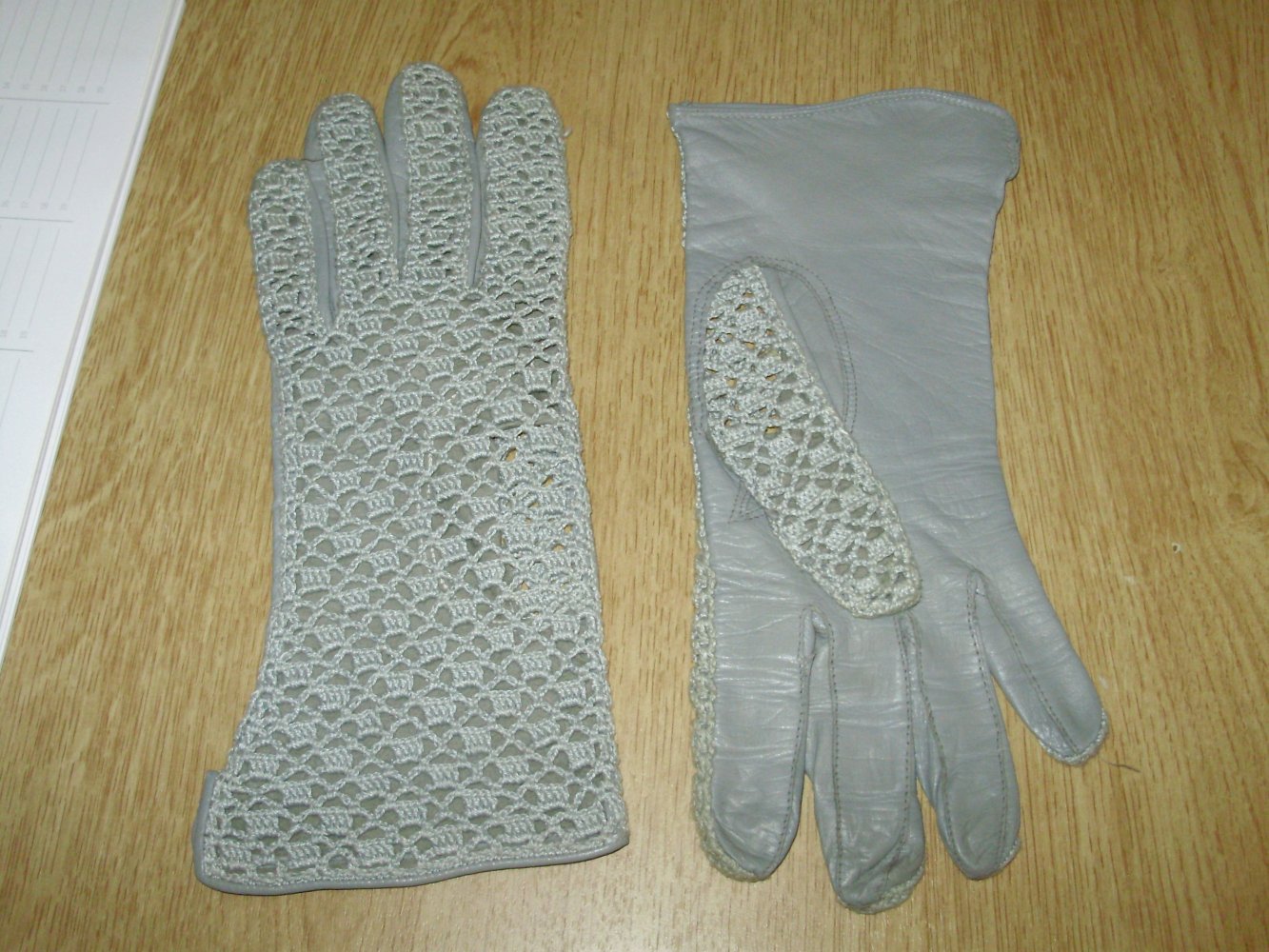 Vintage echt Leder Handschuhe Glattleder grau + Häkeleinsatz wie neu