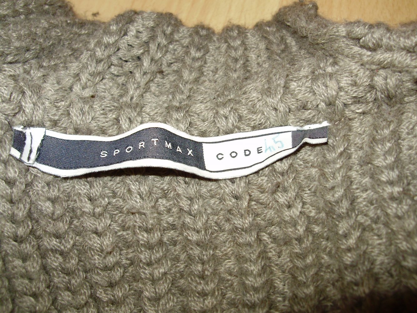 Sportmax Strickmantel Mantel Kapuze Knebelverschluss olivgrün / khaki M passend