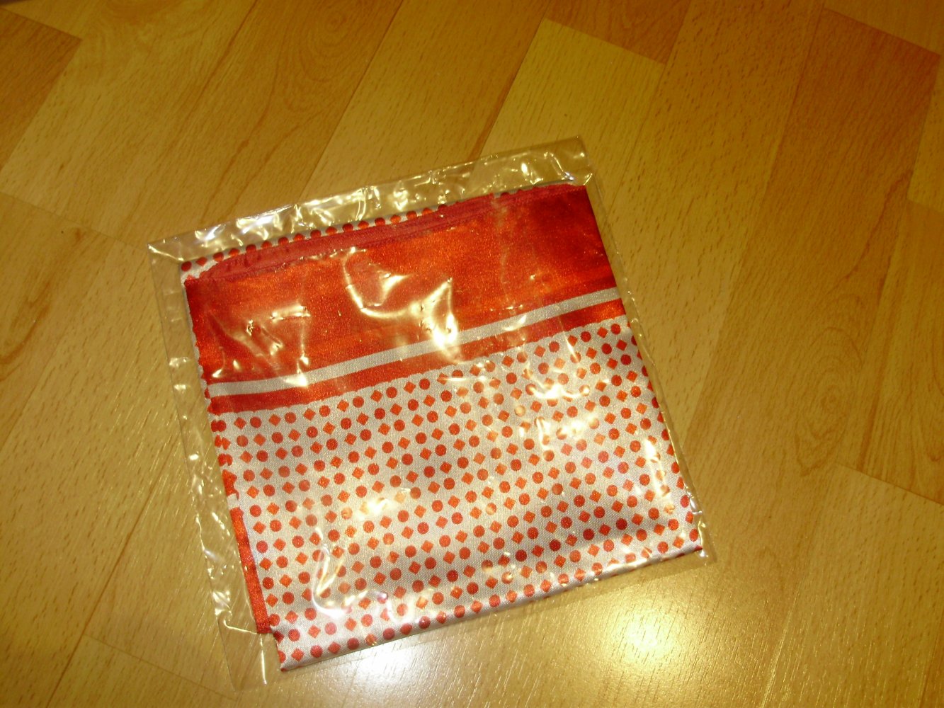 Daniel Hechter Tuch wie Satin OVP rot weiß Muster 50 x 50 cm