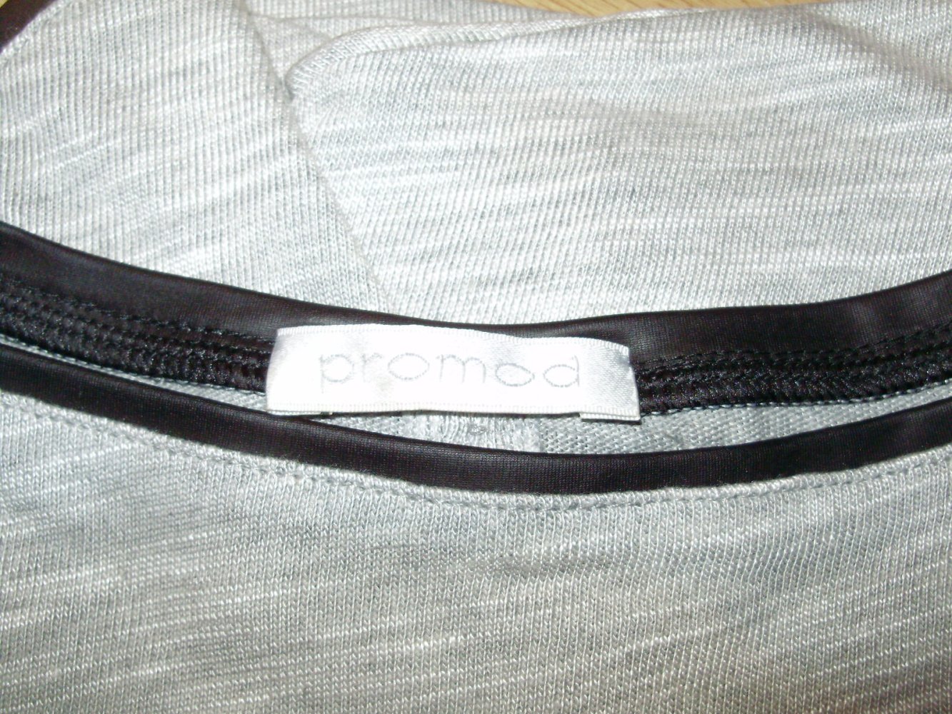 Promod Shirt hellgrau Lederschleifen S