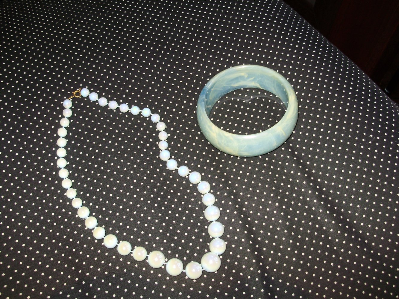 Schmuckset hellblau Perlenkette + Armreif